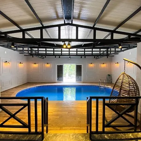 Villa Sapanca 'da Isitmali Kapali Yuezme Havuzlu Korunakli 3+1 Ultra Konforlu *