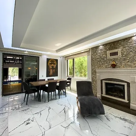 Villa Sapanca 'da Isitmali Kapali Yuezme Havuzlu Korunakli 3+1 Ultra Konforlu