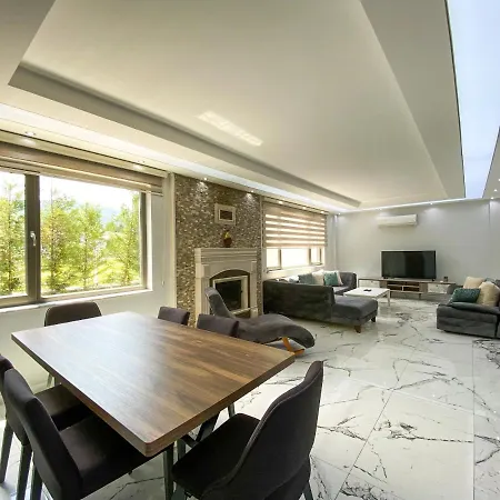 Villa Sapanca 'da Isitmali Kapali Yuezme Havuzlu Korunakli 3+1 Ultra Konforlu *