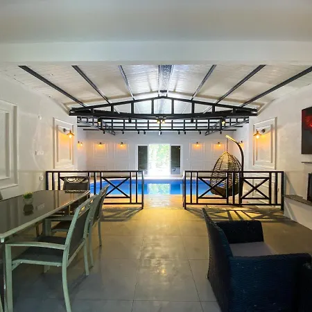 Sapanca 'da Isitmali Kapali Yuezme Havuzlu Korunakli 3+1 Ultra Konforlu * Sakarya (Marmara)